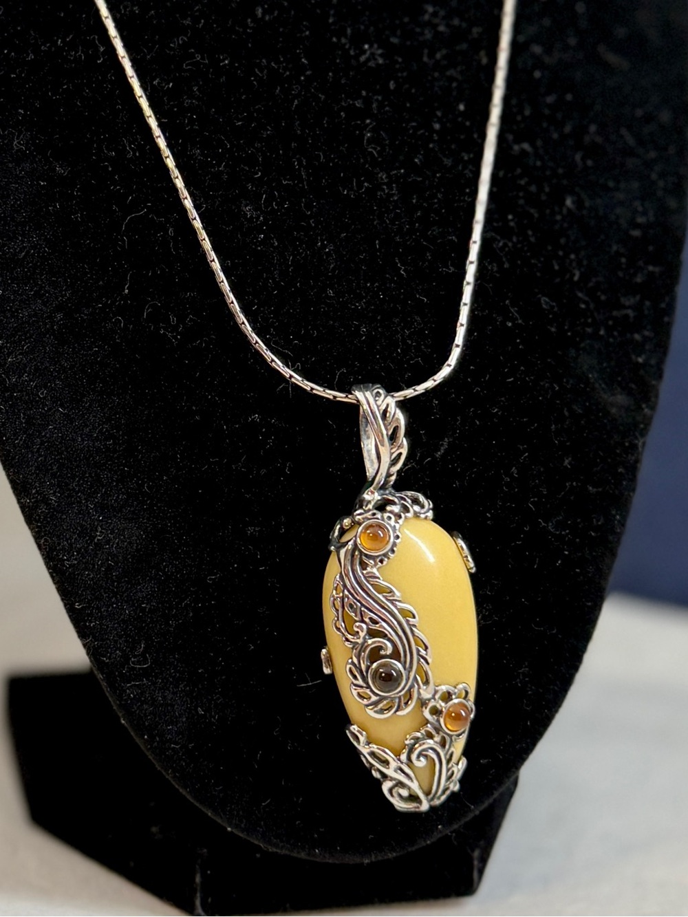CAROLYN POLLACK Sterling Silver Yellow Jasper Citrine Filigree Pendant Necklace